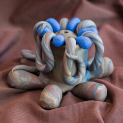 Hexasexual genitalia: Fronsinine